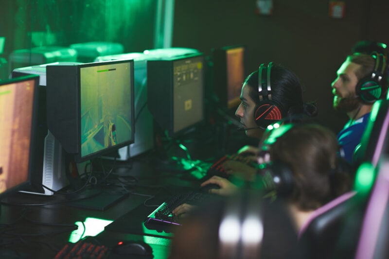 passionate-gamers-playing-video-game-in-urban-sett